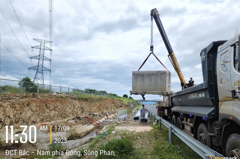 Dự án: Cao tốc Phan Thiết - Dầu Giây (Gói thầu Hệ thống Giám sát Điều hành Giao thông - ITS) Dự án: Cao tốc Phan Thiết - Dầu Giây (Gói thầu Hệ thống Giám sát Điều hành Giao thông - ITS)